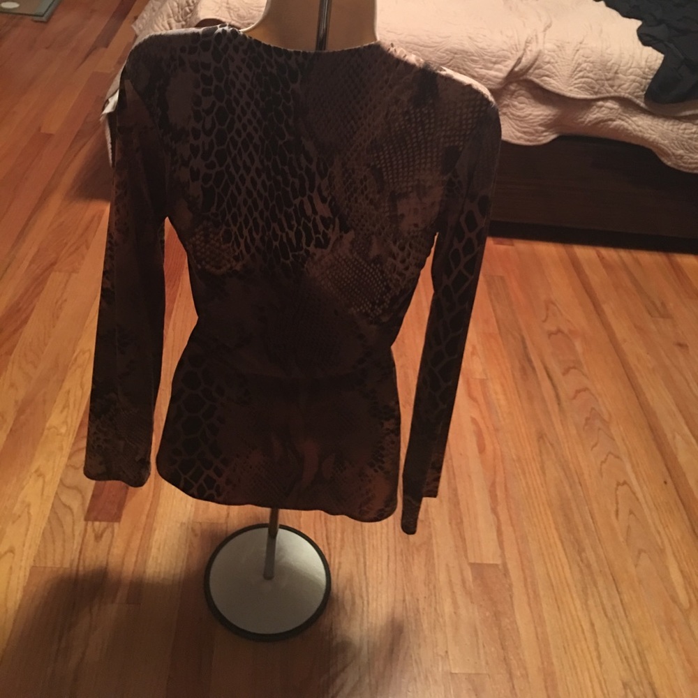 Top - Picture 5 of 5